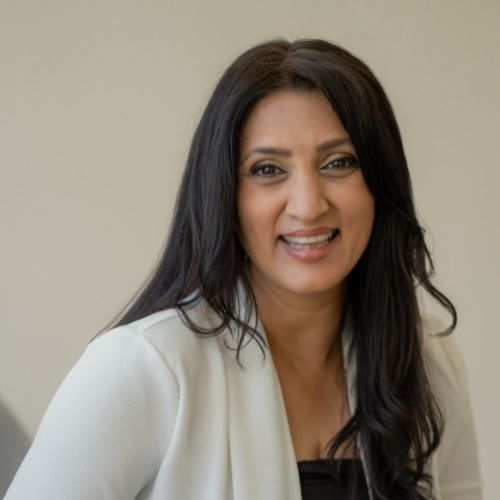 portrait of Dr. Benita Basra, DC