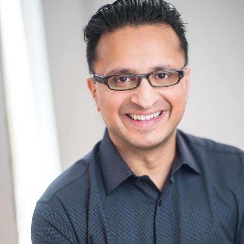 portrait of Dr Gurinder Dayal, ND